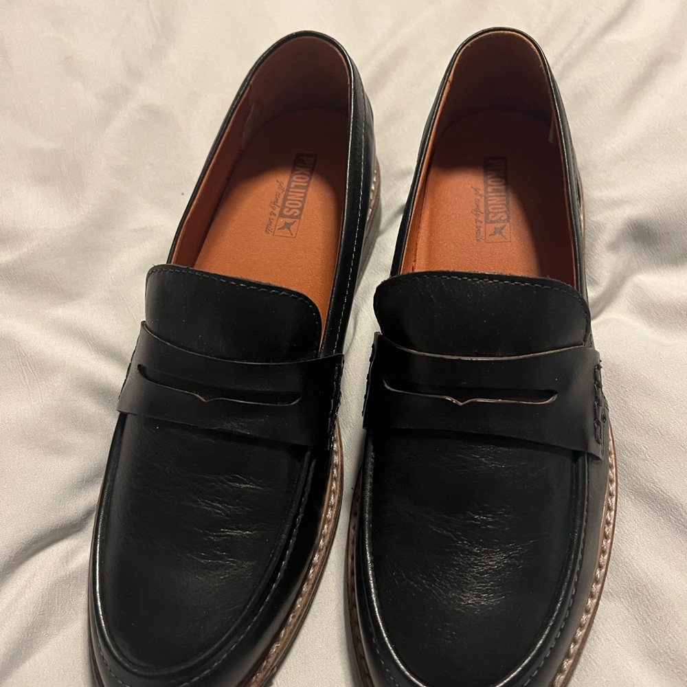 PIKOLINOS Black Loafers & Slip-Ons with Smooth Leather and Stacked Heel